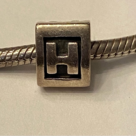 Pandora charm - Picture 2 of 2